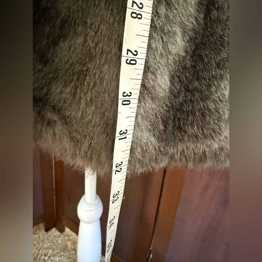 VINTAGE HILLMOOR NY FAUX FUR JACKET - Picture 4 of 9